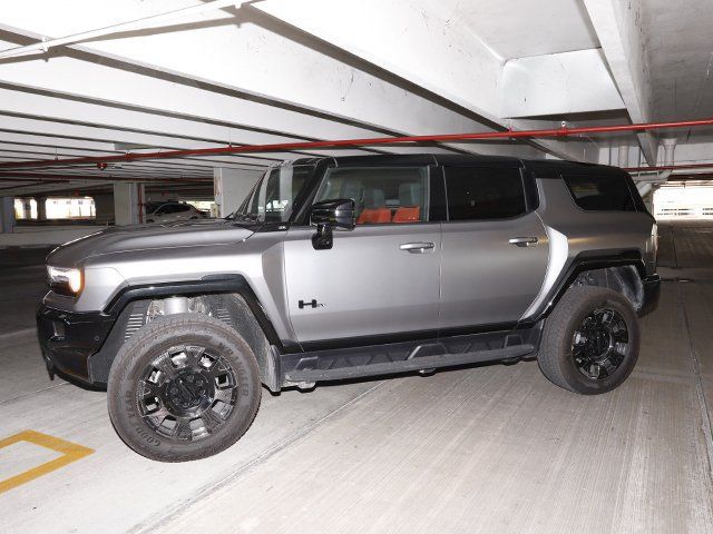 Used 2026 GMC Hummer EV 3X w/ Carbon Fiber Edition Package AWD/4WD image 5