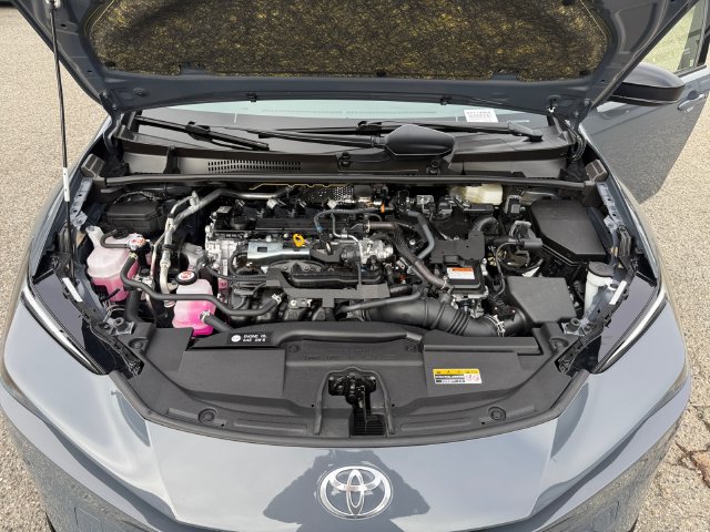 Used 2026 Toyota Prius XLE AWD/4WD image 24