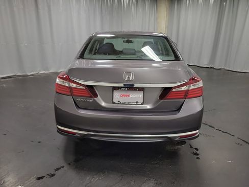 Used 2017 Honda Accord LX image 7