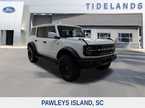 New 2026 Ford Bronco Outer Banks w/ Sasquatch Package AWD/4WD image 1