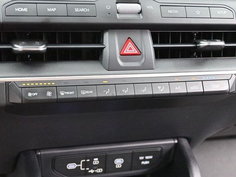 Used 2025 Kia K4 FWD image 21