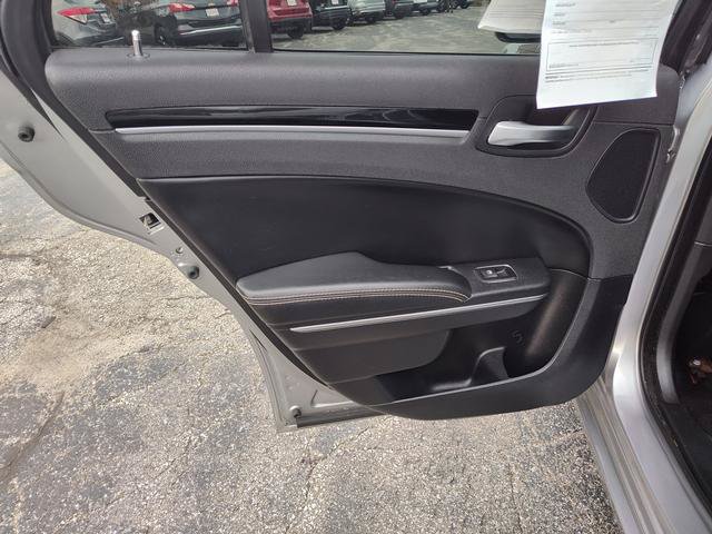 Used 2017 Chrysler 300 S w/ 300S Premium Group AWD/4WD image 13