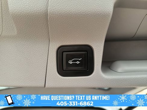 Used 2021 GMC Acadia SLT w/ Trailering Package image 16