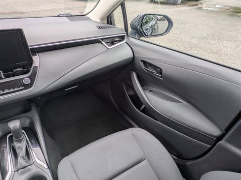 Used 2023 Toyota Corolla LE image 16