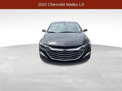 Used 2022 Chevrolet Malibu LS FWD image 2