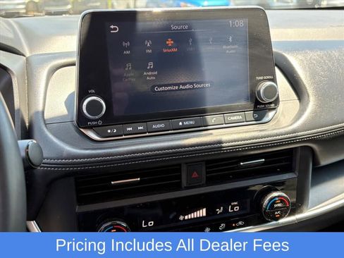 Used 2025 Nissan Rogue SV AWD/4WD image 12