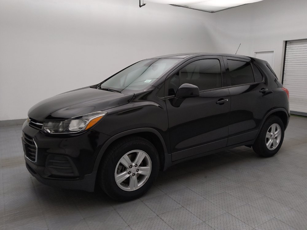 Used 2020 Chevrolet Trax LS w/ Tint and Cruise Package FWD image 2