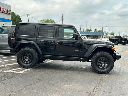 Used 2023 Jeep Wrangler Unlimited Sport image 4