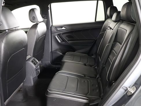 Used 2022 Volkswagen Tiguan SEL R-Line AWD/4WD image 38