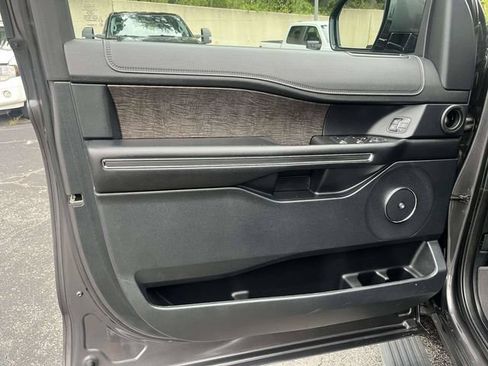 Used 2020 Ford Expedition Max Limited AWD/4WD image 18