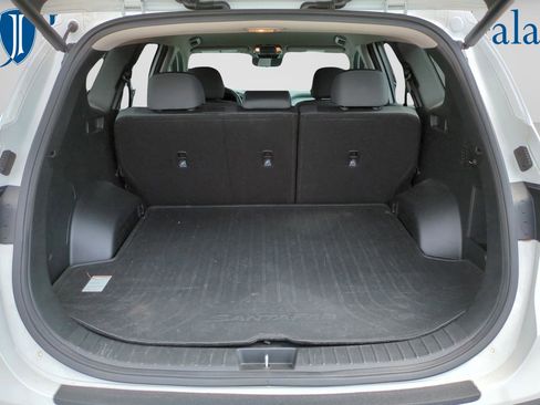 Certified 2023 Hyundai Santa Fe SEL image 17