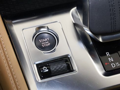 Used 2023 Jaguar F-PACE S image 27