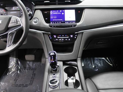 Certified 2024 Cadillac XT5 Premium Luxury image 25