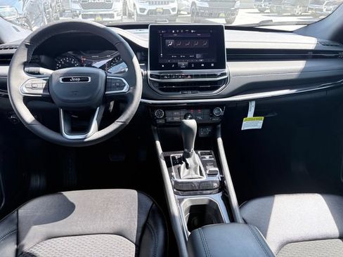 New 2026 Jeep Compass Latitude AWD/4WD image 7
