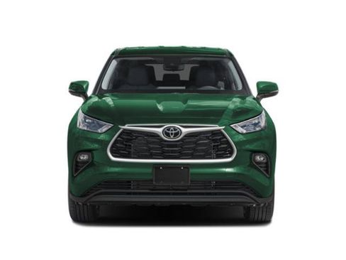 Certified 2025 Toyota Highlander LE AWD/4WD image 4