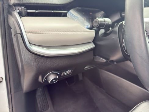 Used 2025 Jeep Compass Limited AWD/4WD image 14
