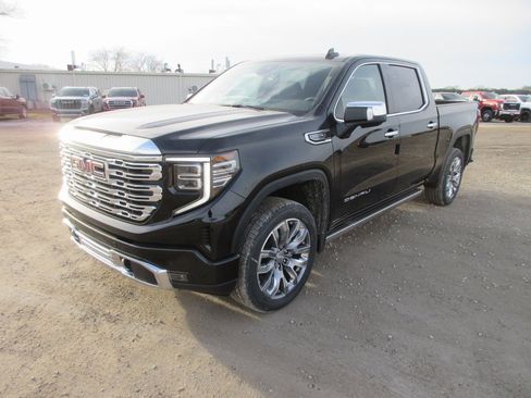 New 2026 GMC Sierra 1500 Denali w/ Denali Reserve Package image 11