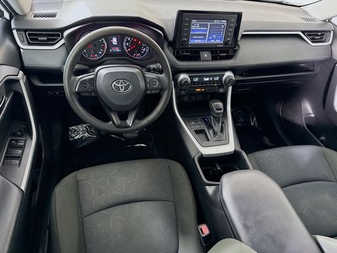 Used 2022 Toyota RAV4 XLE FWD image 17
