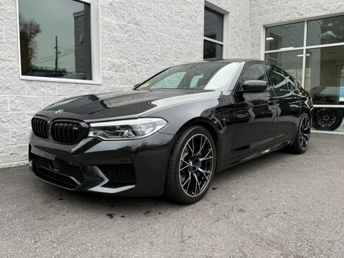 Used 2018 BMW M5 image 3
