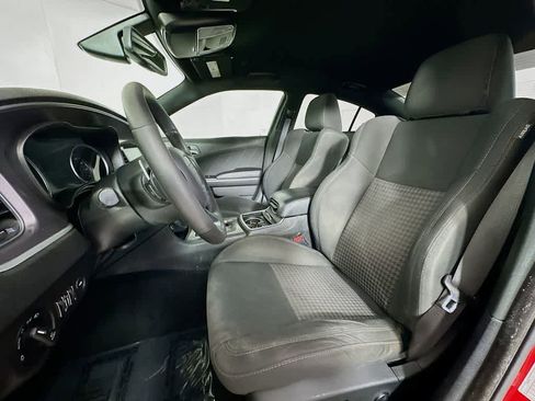 Used 2019 Dodge Charger R/T image 12