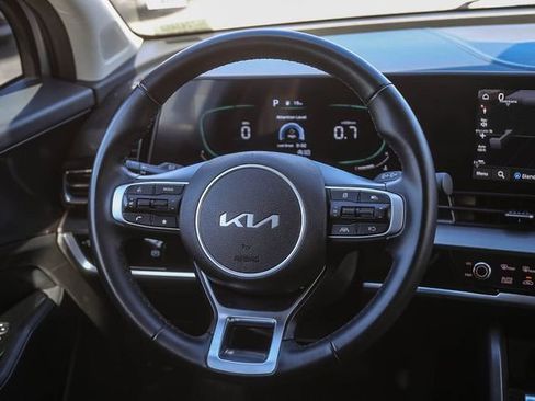 Certified 2023 Kia Sportage EX image 16