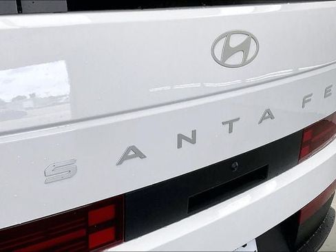 Used 2026 Hyundai Santa Fe SE AWD/4WD image 17