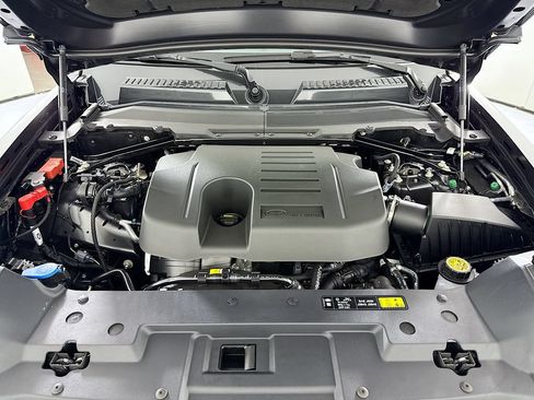 New 2026 Land Rover Defender 110 X-Dynamic SE AWD/4WD image 29