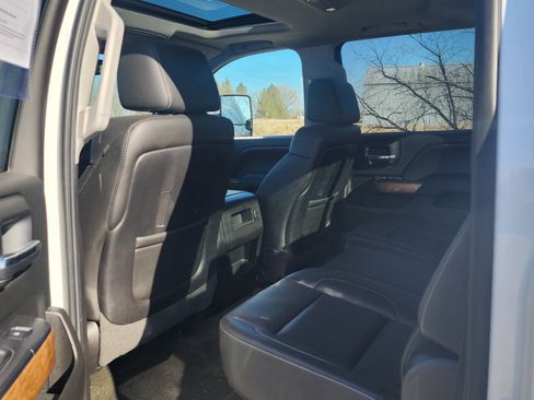 Used 2015 Chevrolet Silverado 2500 LTZ w/ Duramax Plus Package image 11