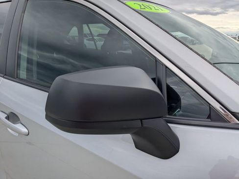 Used 2021 Toyota RAV4 LE image 11