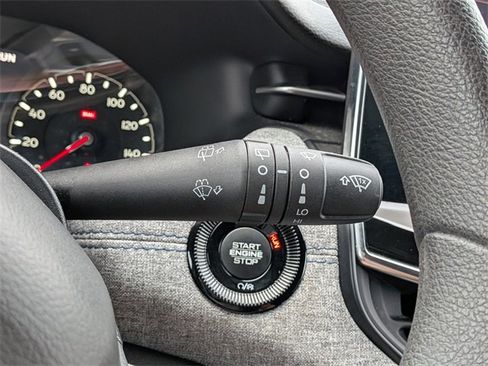 Used 2023 Jeep Compass Sport image 30