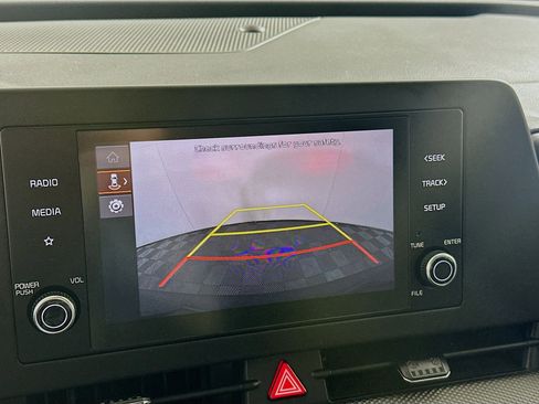 Used 2024 Kia Sportage LX image 22