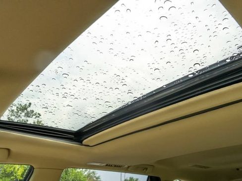 Used 2019 Toyota Highlander Limited FWD image 45