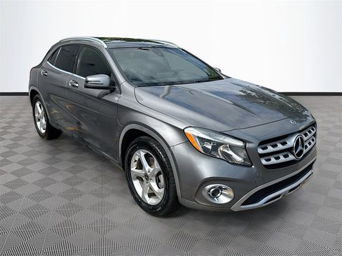 Used 2020 Mercedes-Benz GLA 250 4MATIC image 4