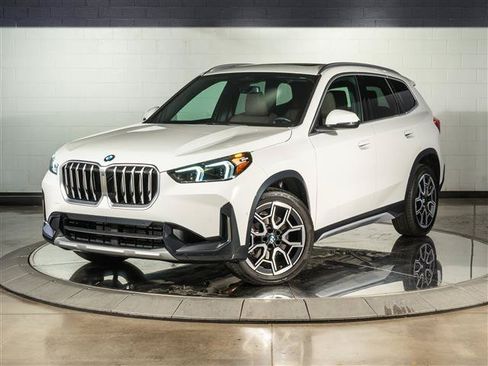 Used 2025 BMW X1 xDrive28i w/ Convenience Package AWD/4WD image 1