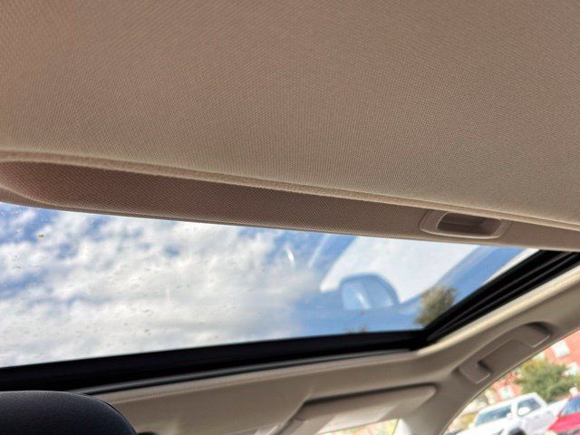 Used 2014 Toyota RAV4 Limited AWD/4WD image 11