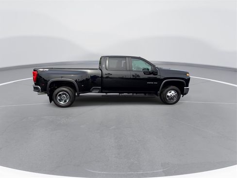 Used 2022 Chevrolet Silverado 3500 LT w/ Convenience Package image 5