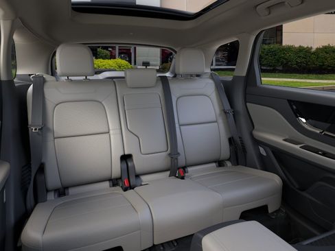 New 2026 Lincoln Corsair Grand Touring AWD/4WD image 11
