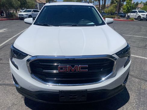 Used 2019 GMC Terrain SLE w/ Driver Convenience Package FWD image 2