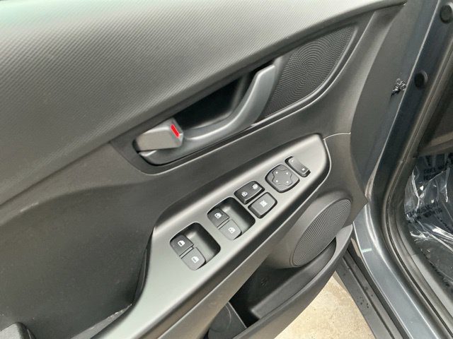 Certified 2023 Hyundai Kona SEL AWD/4WD image 16