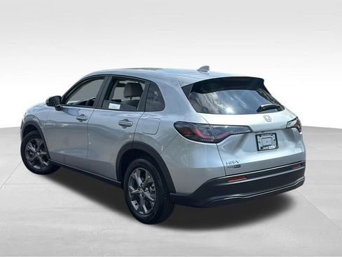Used 2026 Honda HR-V LX image 5