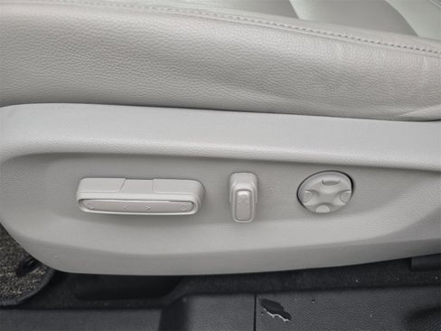 Used 2023 Honda Odyssey Touring image 11