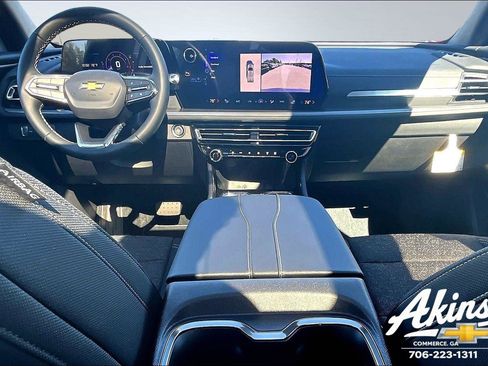 New 2026 Chevrolet Traverse LT w/ Sun and Wheel Package image 5