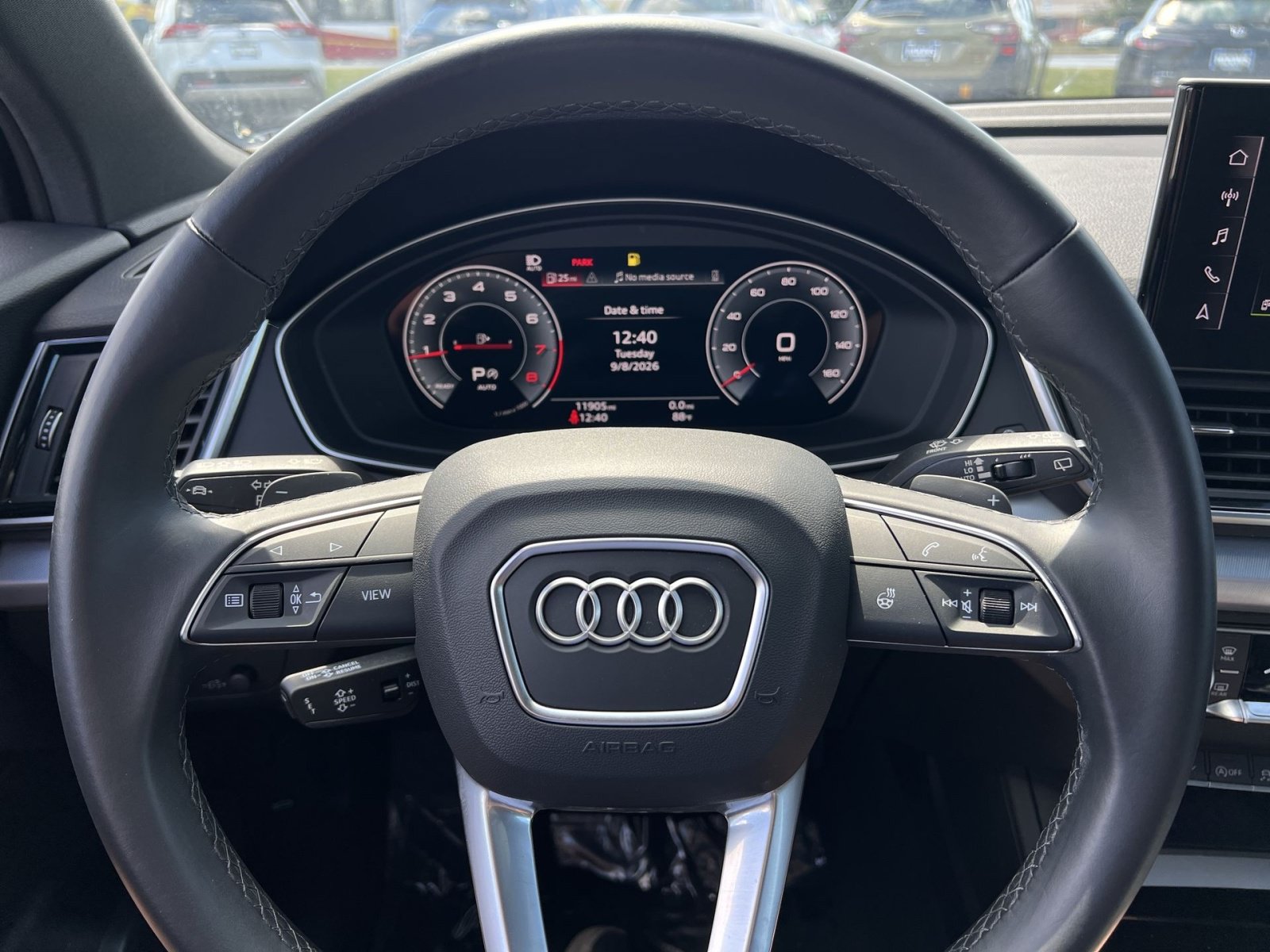 Used 2025 Audi Q5 2.0T Premium w/ Convenience Plus Package AWD/4WD image 16