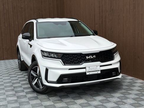 Used 2023 Kia Sorento EX FWD image 12