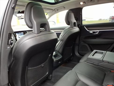 Used 2018 Volvo V90 T6 Cross Country w/ Convenience Package AWD/4WD image 27