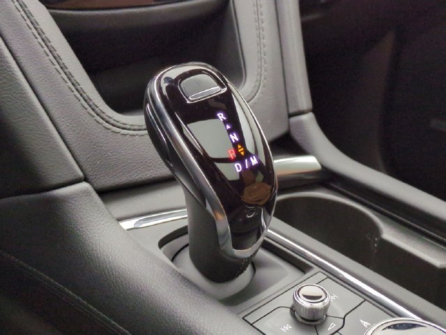 Used 2024 Cadillac XT5 Premium Luxury AWD/4WD image 17
