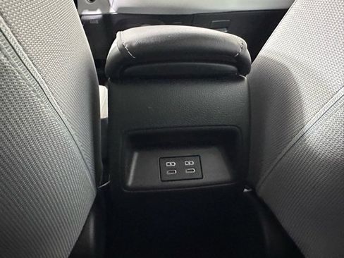 Used 2023 Toyota Corolla SE image 17