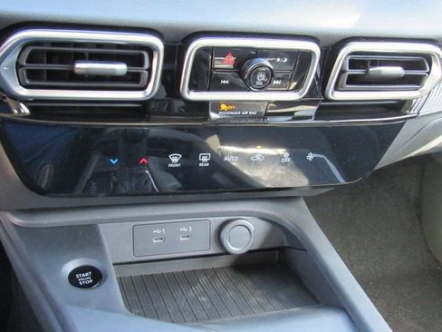 New 2026 Nissan Sentra SV w/ Floor Mat Package image 15