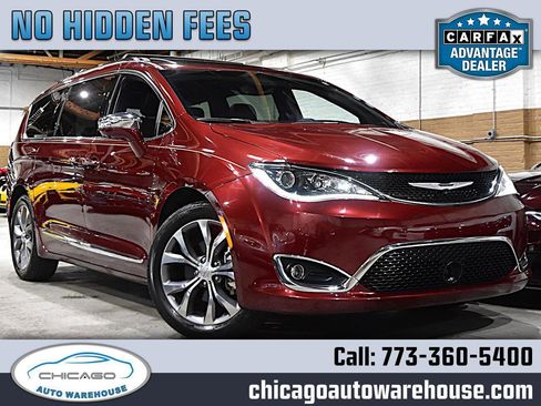 Used 2020 Chrysler Pacifica Limited FWD image 1