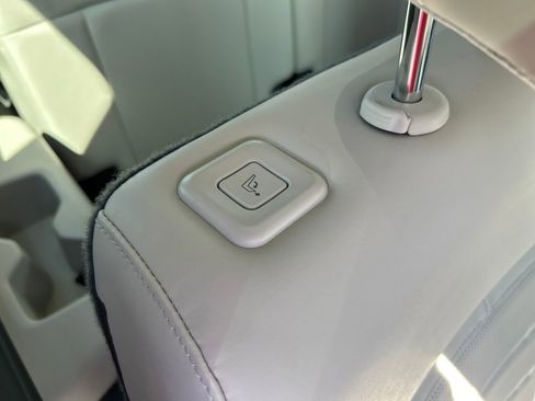 Used 2025 Hyundai Santa Fe Calligraphy AWD/4WD image 27